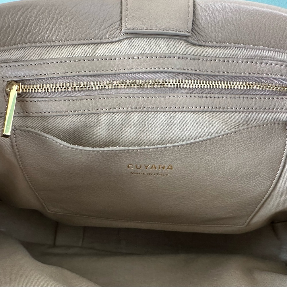 Cuyana Leather Convertible Satchel Backpack Tote Bag in Taupe - Picture 10 of 13